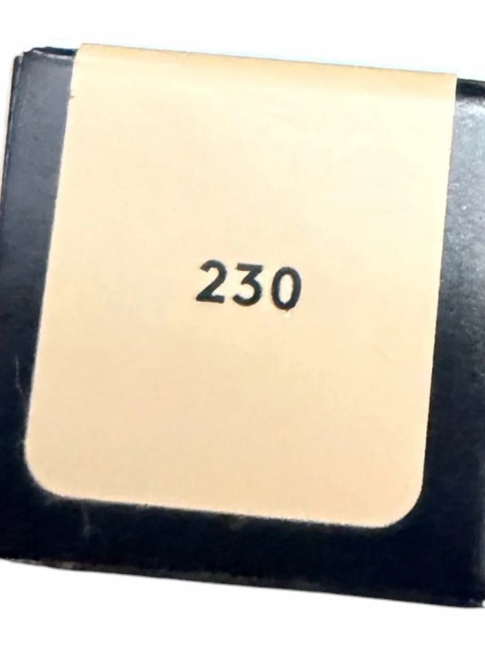 Fenty Beauty Soft Matte PRO FILT’R Longwear Foundation 230 Light Medium